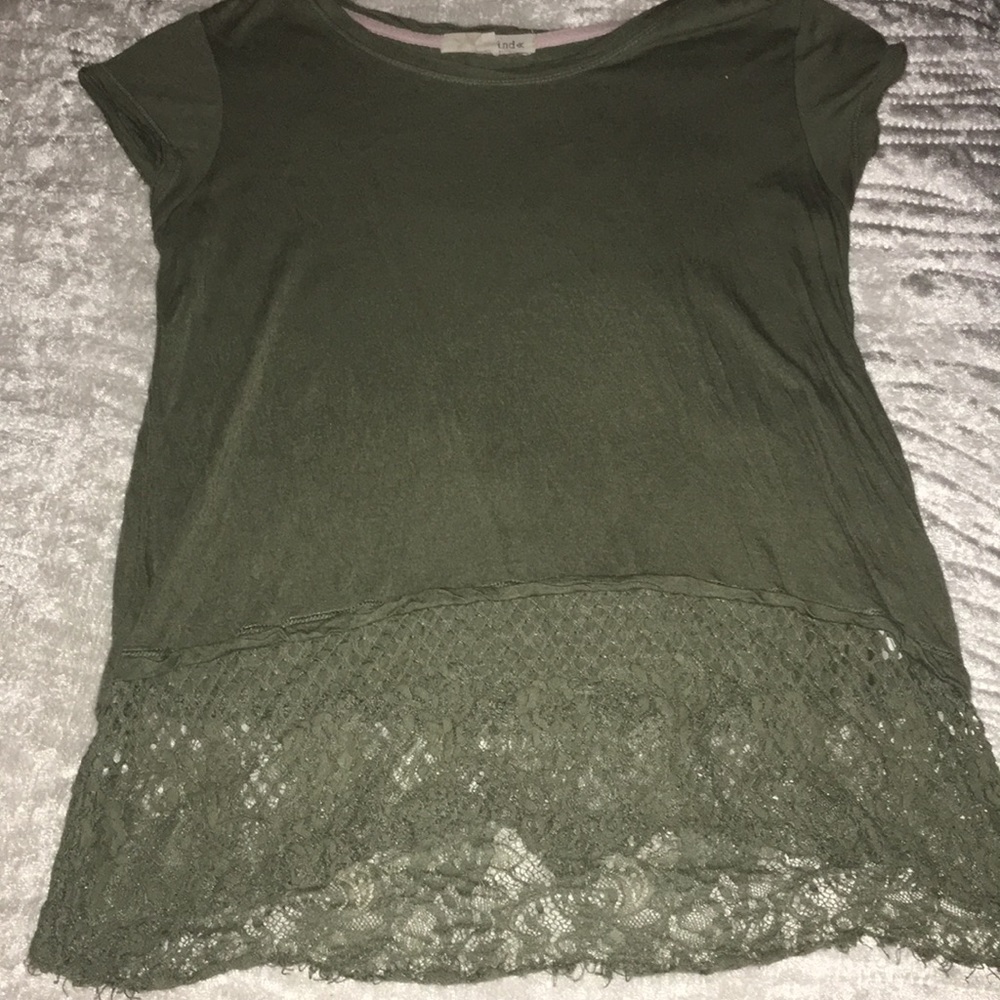 arm green tshirt